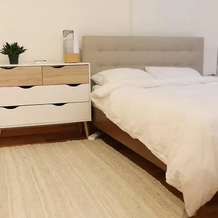 Beautiful & Massive 4 Bdr With Bonus Perks! Apartment